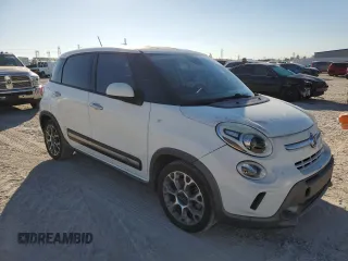 2014 FIAT 500L Trekking with VIN ZFBCFADH9EZ018472, listed as a Copart auction lot 77189464 with 155,396 mi miles and Clean Title. Bid and sale history available at carsss.com. Image 4.