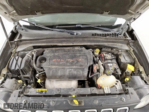 2017 Jeep Renegade Latitude with VIN ZACCJABB1HPE40278, listed as a Copart auction lot 62182025 with 89,290 mi miles and Clean title. Bid and sale history available at DreamBid. Image 12.
