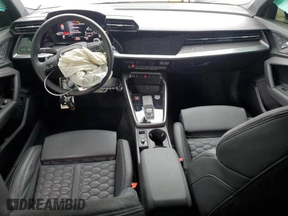 2023 Audi RS 3 z VIN WUAG4DGY2PA910584, wystawiony jako Copart lot #53393745 z przebiegiem 5 411 mil mil oraz Szkoda całkowita • Salvage title. Historia ofert i sprzedaży dostępna na DreamBid. Obrazek 8.