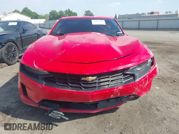 2019 Chevrolet Camaro 1LT with VIN 1G1FB1RX0K0156920, listed as a IAAI auction lot 42034391 with 1 mi miles. Bid and sale history available at carsss.com. Image 13.