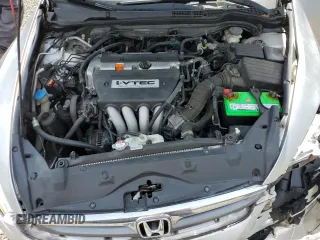 2007 Honda Accord VP z VIN 1HGCM56107A057786, wystawiony jako Copart lot #60634665 z przebiegiem 167 344 mil mil oraz Szkoda całkowita • Salvage title. Historia ofert i sprzedaży dostępna na DreamBid. Obrazek 11.