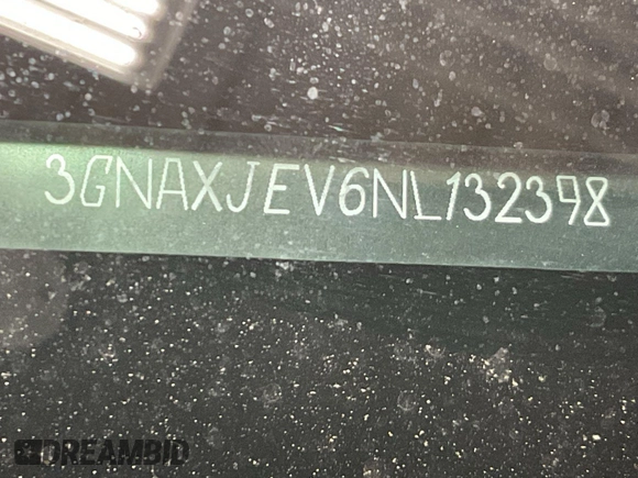 2022 Chevrolet Equinox LT z VIN 3GNAXJEV6NL132398, wystawiony jako IAAI lot #42199945 z przebiegiem 100 029 mil mil oraz . Historia ofert i sprzedaży dostępna na DreamBid. Obrazek 1.