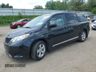 2015 Toyota Sienna LE AAS with VIN 5TDKK3DC7FS666433, listed as a Copart auction lot 60845725 with 131,703 mi miles and Salvage title. Bid and sale history available at DreamBid. Image 1.