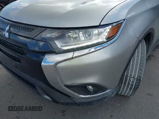 2020 Mitsubishi Outlander ES z VIN JA4AZ3A37LZ042888, wystawiony jako IAAI lot #41474954 z przebiegiem 98 616 mil mil oraz . Historia ofert i sprzedaży dostępna na DreamBid. Obrazek 6.