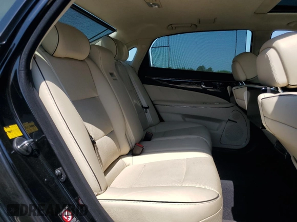 2016 Hyundai Equus Signature with VIN KMHGH4JH4GU101902, listed as a Copart auction lot 61669105 with 115,481 mi miles and Salvage title. Bid and sale history available at DreamBid. Image 10.