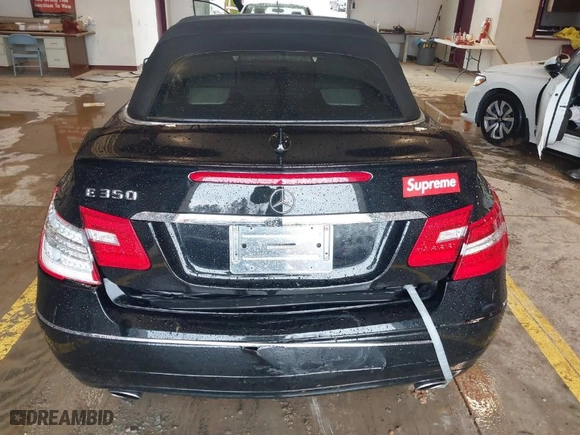 2013 Mercedes-Benz E-Class E 350 with VIN WDDKK5KF4DF194221, listed as a IAAI auction lot 41728305 with 108,060 mi miles. Bid and sale history available at carsss.com. Image 6.