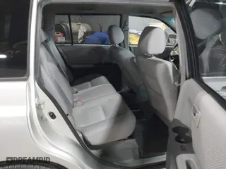 2006 Toyota Highlander Hybrid with VIN JTEEW21AX60012751, listed as a IAAI auction lot 41193889 with 205,628 mi miles. Bid and sale history available at carsss.com. Image 8.