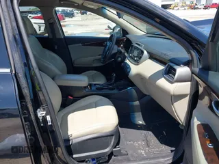 2016 Kia Sorento LX with VIN 5XYPGDA50GG012567, listed as a IAAI auction lot 42074624 with 107,605 mi miles and . Bid and sale history available at DreamBid. Image 5.