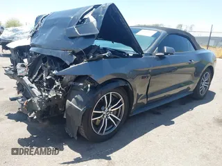 2017 Ford Mustang GT Premium z VIN 1FATP8FFXH5287242, wystawiony jako IAAI lot #42294315 z przebiegiem 92 831 mil mil oraz . Historia ofert i sprzedaży dostępna na DreamBid. Obrazek 17.
