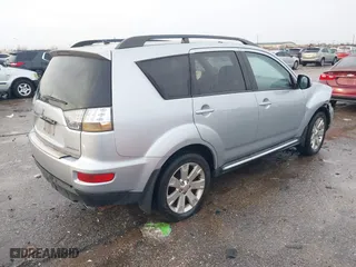 2012 Mitsubishi Outlander SE with VIN JA4AS3AW9CU008138, listed as a IAAI auction lot 41555627 with 119,751 mi miles. Bid and sale history available at carsss.com. Image 4.