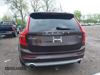 2018 Volvo XC90 Momentum z VIN YV4102PK9J1386868, wystawiony jako IAAI lot #42102125 z przebiegiem 87 474 mil mil oraz . Historia ofert i sprzedaży dostępna na DreamBid. Obrazek 17.