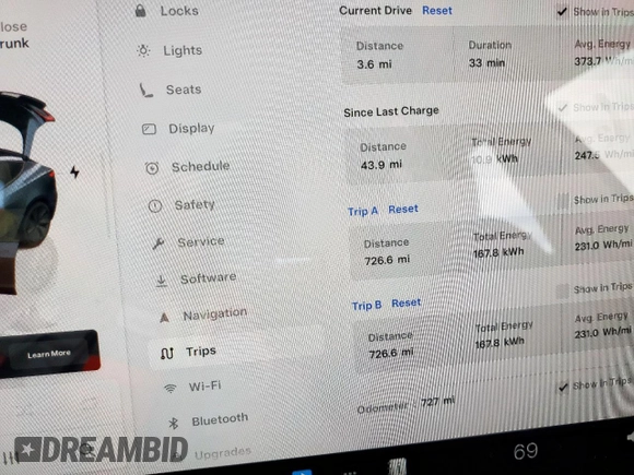 2025 Tesla Model 3 Long Range z VIN 5YJ3E1EA5SF000814, wystawiony jako Copart lot #57821595 z przebiegiem 727 mil mil oraz Szkoda całkowita • Salvage title. Historia ofert i sprzedaży dostępna na DreamBid. Obrazek 9.