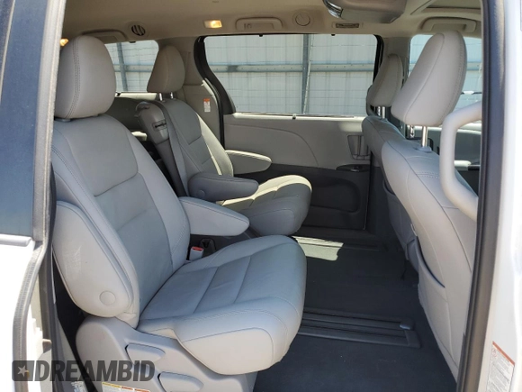 2020 Toyota Sienna XLE Auto Access Seat z VIN 5TDYZ3DC2LS055002, wystawiony jako Copart lot #56476025 z przebiegiem 69 497 mil mil oraz Szkoda całkowita • Salvage title. Historia ofert i sprzedaży dostępna na DreamBid. Obrazek 11.