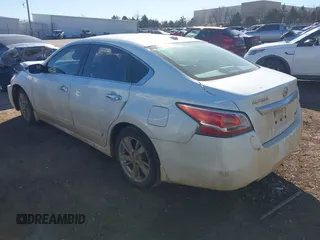 2014 Nissan Altima SL with VIN 1N4AL3AP8EN238624, listed as a IAAI auction lot 41357213 with 232,665 mi miles and . Bid and sale history available at DreamBid. Image 3.