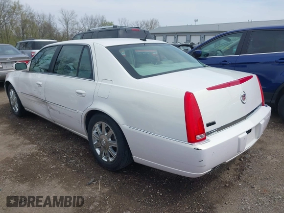 2006 Cadillac DTS w/1SC with VIN 1G6KD57YX6U159151, listed as a IAAI auction lot 42039862 with 45,729 mi miles. Bid and sale history available at carsss.com. Image 6.