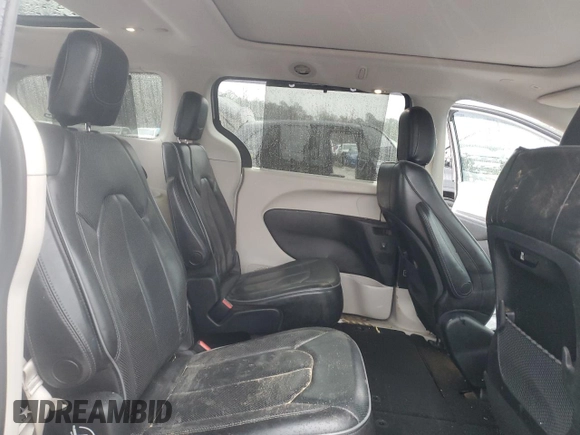 2018 Chrysler Pacifica Limited with VIN 2C4RC1GG1JR320524, listed as a Copart auction lot 48353795 with 133,624 mi miles and Salvage title. Bid and sale history available at DreamBid. Image 12.