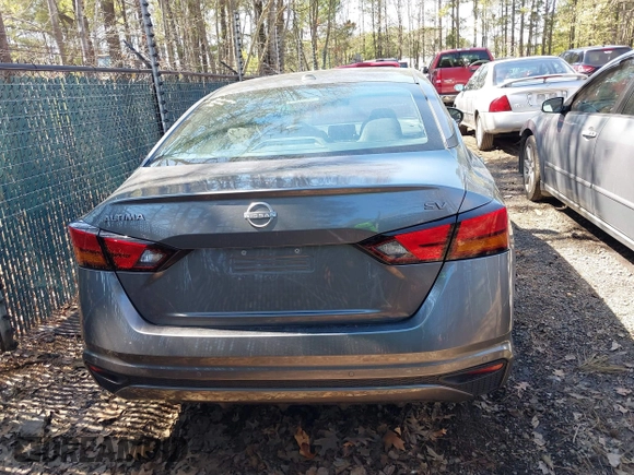 2024 Nissan Altima 2.5 SV with VIN 1N4BL4DV6RN366905, listed as a IAAI auction lot 41869697 with 6,165 mi miles. Bid and sale history available at carsss.com. Image 16.