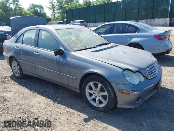 2007 Mercedes-Benz C 280 Luxury with VIN WDBRF92H77F894422, listed as a IAAI auction lot 42598536 with Not provided miles and . Bid and sale history available at DreamBid. Image 1.