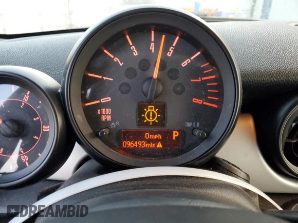 2015 MINI Convertible with VIN WMWZN3C59FT862963, listed as a Copart auction lot 86016514 with 96,493 mi miles and Salvage title. Bid and sale history available at DreamBid. Image 9.
