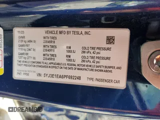 2023 Tesla Model 3 z VIN 5YJ3E1EA6PF692248, wystawiony jako Copart lot #58831805 z przebiegiem 18 607 mil mil oraz Szkoda całkowita • Salvage title. Historia ofert i sprzedaży dostępna na DreamBid. Obrazek 12.