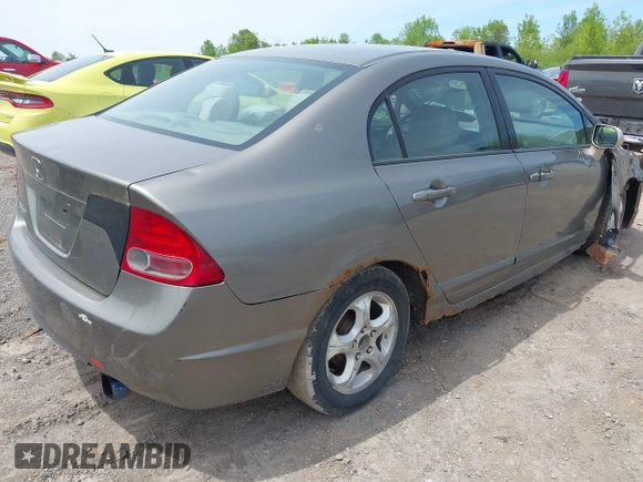 2008 Honda Civic LX z VIN 2HGFA165X8H349367, wystawiony jako IAAI lot #42350630 z przebiegiem Nie podano mil oraz . Historia ofert i sprzedaży dostępna na DreamBid. Obrazek 4.