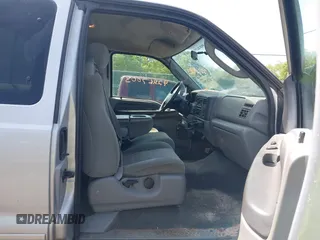 2003 Ford F-250 XL с VIN 1FTNX21P43ED12211, выставлен на аукционе IAAI как лот 42267003 с пробегом 214 101 миль миль и . История ставок и продаж доступна на DreamBid. Изображение 5.