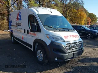 2024 Ram ProMaster Cargo Tradesman with VIN 3C6LRVDG6RE125555, listed as a IAAI auction lot 40639262 with 18 mi miles and . Bid and sale history available at carsss.com. Image 1.
