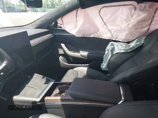 2021 Tesla Model S Plaid с VIN 5YJSA1E62MF438406, выставлен на аукционе IAAI как лот 42246901 с пробегом Не указан миль и . История ставок и продаж доступна на DreamBid. Изображение 5.