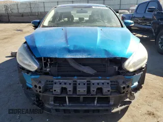 2016 Ford Focus SE with VIN 1FADP3F28GL207497, listed as a Copart auction lot 44122355 with 81,528 mi miles and Salvage Title. Bid and sale history available at carsss.com. Image 5.