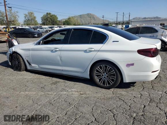 2019 BMW 5 Series 530e с VIN WBAJA9C54KB389629, выставлен на аукционе Copart как лот 52256265 с пробегом 112 642 миль миль и Списание • Salvage title. История ставок и продаж доступна на DreamBid. Изображение 2.