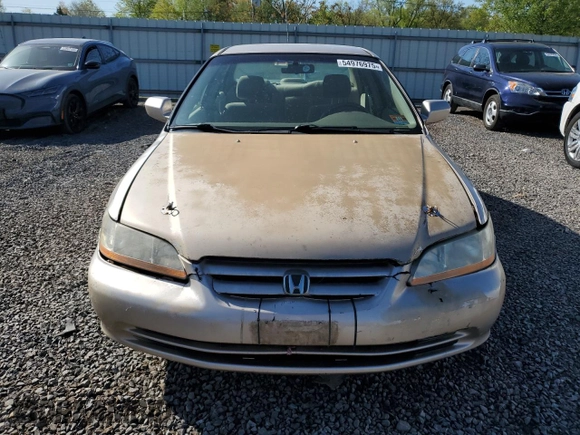 2001 Honda Accord LX z VIN 1HGCG66581A001943, wystawiony jako Copart lot #54976975 z przebiegiem 122 968 mil mil oraz Czysty tytuł • Clean title. Historia ofert i sprzedaży dostępna na DreamBid. Obrazek 5.
