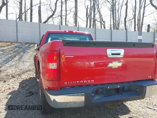 2009 Chevrolet Silverado 1500 Work Truck with VIN 1GCEK14C29Z187289, listed as a IAAI auction lot 42113066 with 109,077 mi miles. Bid and sale history available at carsss.com. Image 12.
