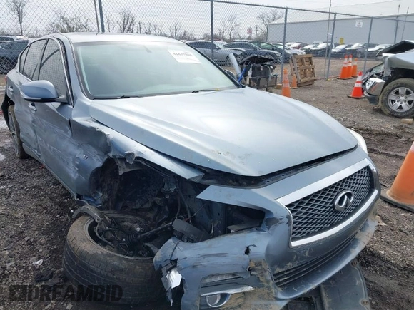 2015 Infiniti Q50 with VIN JN1BV7AR4FM406268, listed as a IAAI auction lot 41837888 with 211,965 mi miles. Bid and sale history available at carsss.com. Image 1.