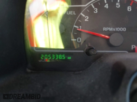 2003 Ford Windstar LX with VIN 2FMZA51463BB80988, listed as a IAAI auction lot 42191972 with 205,338 mi miles and . Bid and sale history available at carsss.com. Image 7.