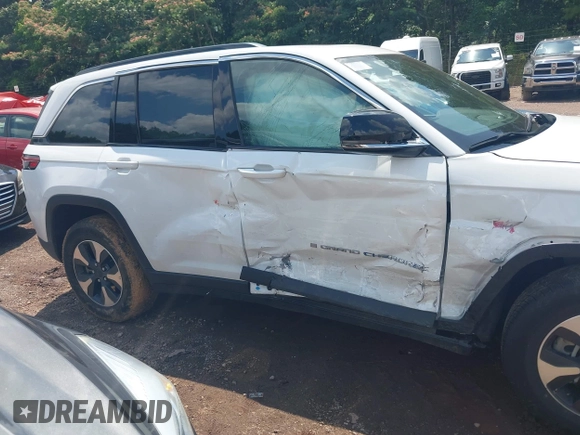 2024 Jeep Grand Cherokee с VIN 1C4RJYB60R8518323, выставлен на аукционе IAAI как лот 42462599 с пробегом 56 463 миль миль и . История ставок и продаж доступна на DreamBid. Изображение 13.