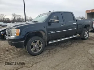 2011 GMC Sierra 2500HD Denali with VIN 1GT125CG9BF225232, listed as a Copart auction lot 43163615 with 262,023 mi miles and Salvage title. Bid and sale history available at DreamBid. Image 1.