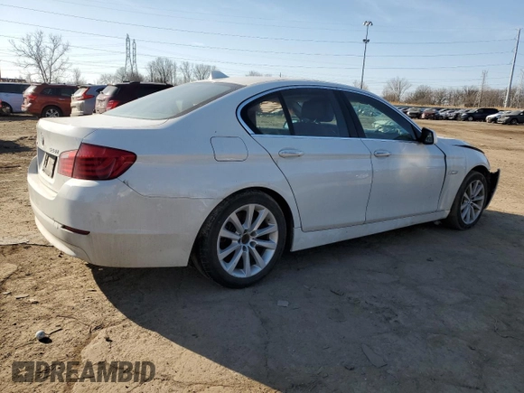 2013 BMW 5 Series 528i xDrive z VIN WBAXH5C51DD107260, wystawiony jako Copart lot #48537275 z przebiegiem 144 959 mil mil oraz Czysty tytuł • Clean title. Historia ofert i sprzedaży dostępna na DreamBid. Obrazek 3.