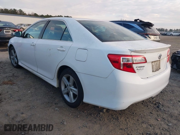 2013 Toyota Camry L with VIN 4T1BF1FK7DU702297, listed as a IAAI auction lot 41198744 with 178,973 mi miles. Bid and sale history available at carsss.com. Image 3.