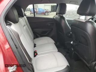 2020 Chevrolet Trax LT z VIN 3GNCJLSB9LL112868, wystawiony jako Copart lot #51441645 z przebiegiem 38 502 mil mil oraz Szkody całkowita. Historia ofert i sprzedaży dostępna na DreamBid. Obrazek 10.