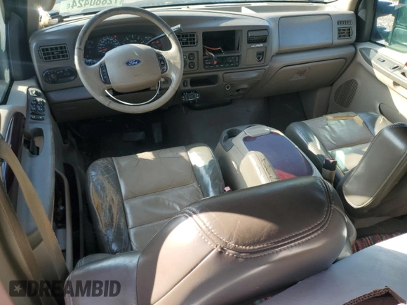2003 Ford Excursion Eddie Bauer z VIN 1FMNU45S13EB44882, wystawiony jako Copart lot #72880424 z przebiegiem 215 341 mil mil oraz Czysty tytuł • Clean title. Historia ofert i sprzedaży dostępna na DreamBid. Obrazek 8.