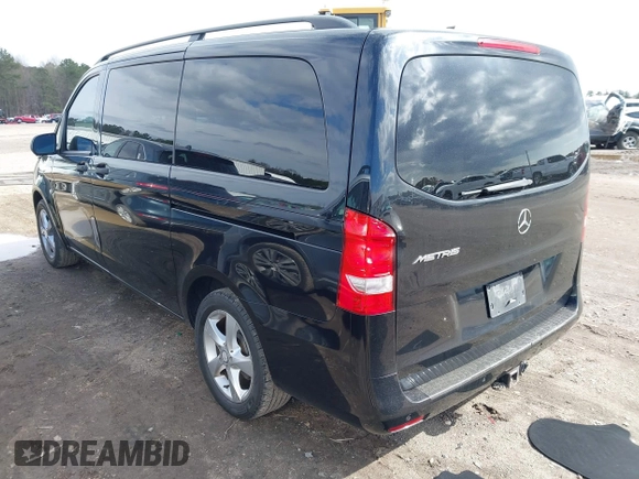 2016 Mercedes-Benz Metris Passenger with VIN WD4PG2EE8G3141388, listed as a IAAI auction lot 41818327 with 301,418 mi miles and . Bid and sale history available at DreamBid. Image 3.