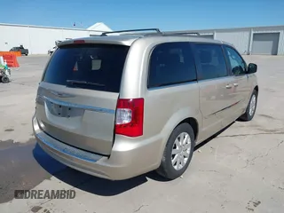 2012 Chrysler Town & Country Touring with VIN 2C4RC1BG7CR345261, listed as a IAAI auction lot 41777203 with 158,732 mi miles. Bid and sale history available at carsss.com. Image 4.