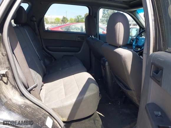 2012 Ford Escape XLT with VIN 1FMCU0D71CKC10734, listed as a IAAI auction lot 42065049 with 207,698 mi miles. Bid and sale history available at carsss.com. Image 8.