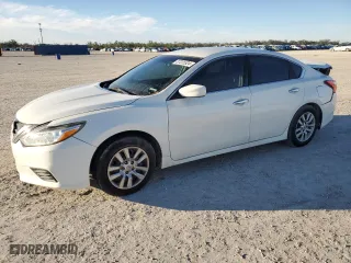 2016 Nissan Altima 2.5 S with VIN 1N4AL3AP3GN351383, listed as a Copart auction lot 87225524 with 139,558 mi miles and Salvage Title. Bid and sale history available at carsss.com. Image 1.