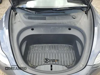 2022 Tesla Model 3 z VIN 5YJ3E1EA3NF287056, wystawiony jako Copart lot #58954225 z przebiegiem 132 196 mil mil oraz Czysty tytuł • Clean title. Historia ofert i sprzedaży dostępna na DreamBid. Obrazek 11.