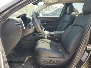2025 Mazda CX-50 S Premium Plus with VIN 7MMVABEM4SN337321, listed as a Copart auction lot 53494665 with 4,919 mi miles and Salvage title. Bid and sale history available at DreamBid. Image 7.