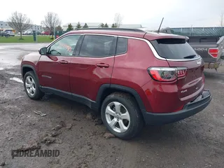 2021 Jeep Compass Latitude with VIN 3C4NJDBB8MT530329, listed as a IAAI auction lot 42094490 with 38,751 mi miles and . Bid and sale history available at DreamBid. Image 3.