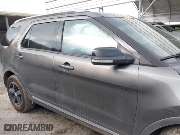 2017 Ford Explorer XLT z VIN 1FM5K7D84HGD53414, wystawiony jako IAAI lot #42083416 z przebiegiem 97 279 mil mil oraz . Historia ofert i sprzedaży dostępna na DreamBid. Obrazek 13.