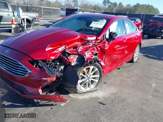 2020 Ford Fusion SE with VIN 3FA6P0HD1LR183903, listed as a IAAI auction lot 41283302 with 137,136 mi miles. Bid and sale history available at carsss.com. Image 18.