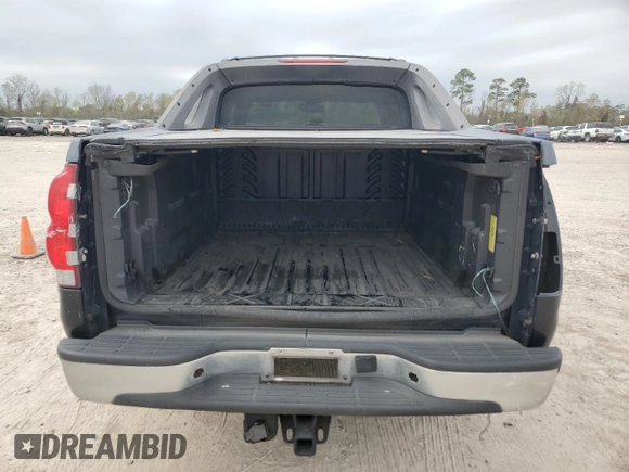 2005 Chevrolet Avalanche Z66 with VIN 3GNEC12ZX5G261693, listed as a Copart auction lot 87398894 with 350,744 mi miles and Clean Title. Bid and sale history available at carsss.com. Image 6.